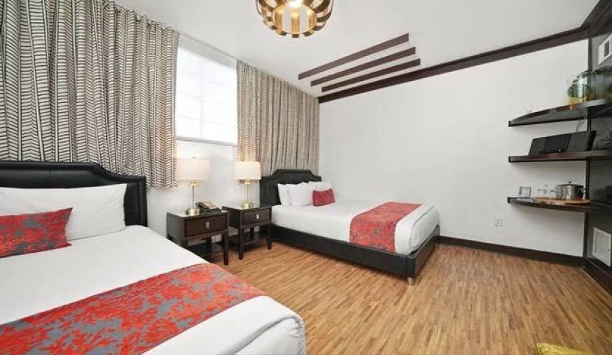 Standard Twin room