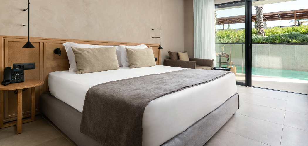 Deluxe Swim Up Double room