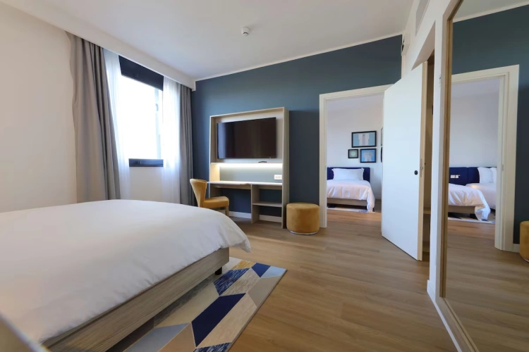 Family Connecting room