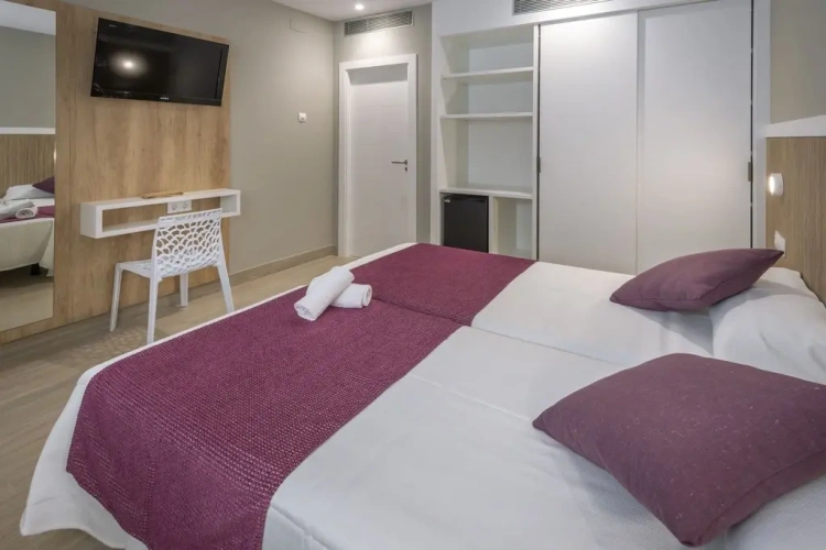 Twin room