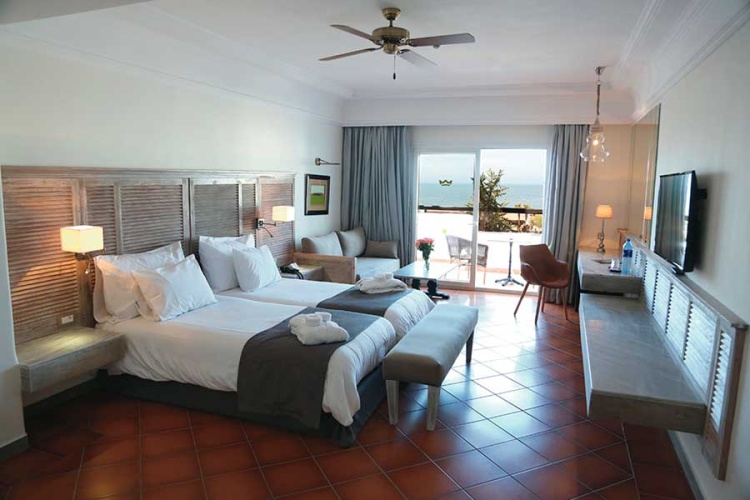 Twin room with partial sea view