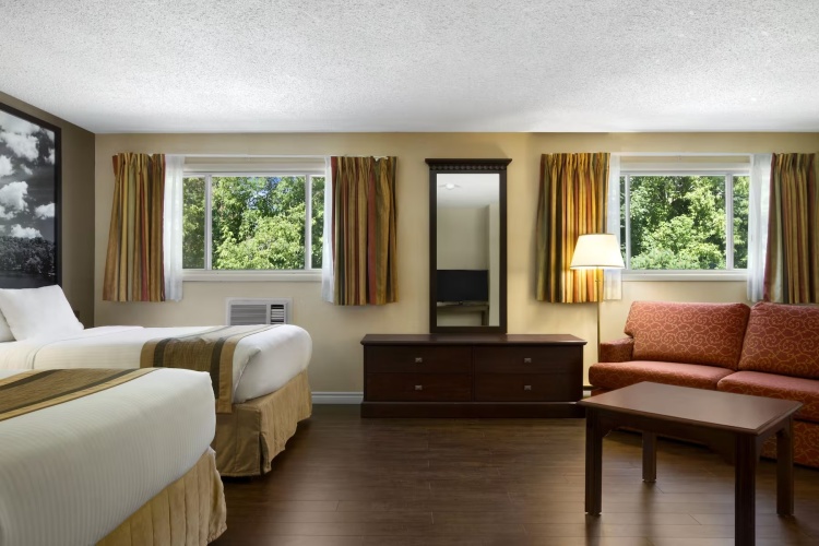Double Suite