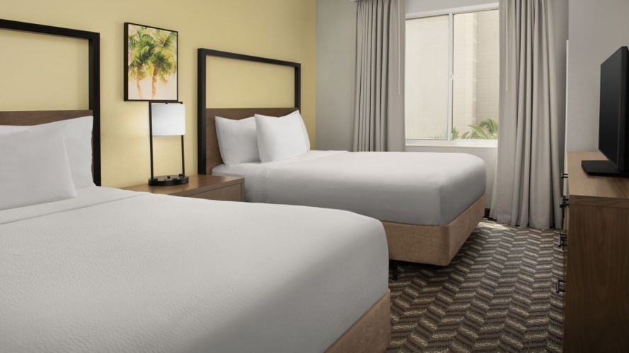 2 Bedrooms Oversize Suite