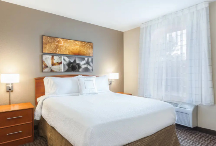 1 Bedroom Suite