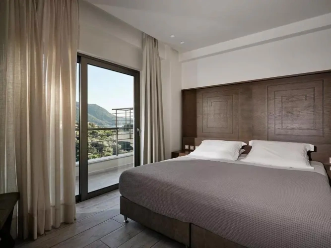 Shared Terrace Double Suite with sea view