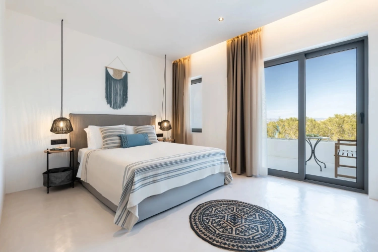 2 Bedrooms (code 1005) Suite with balcony and with sea view