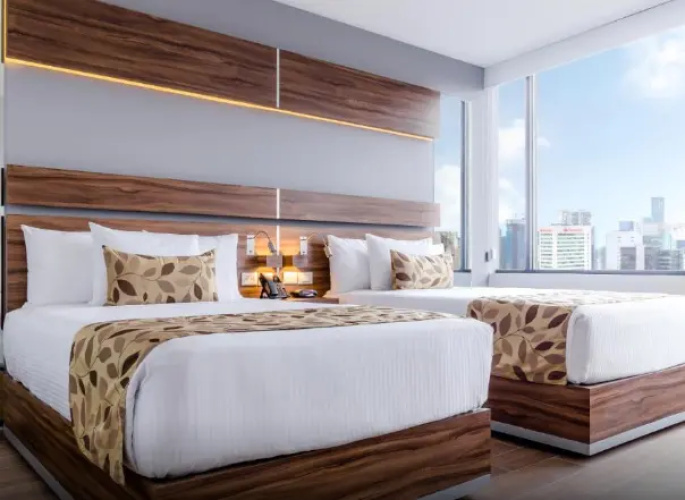 Quadruple room with city view
