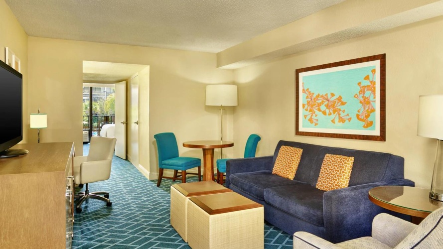1 Bedroom Suite with pool view