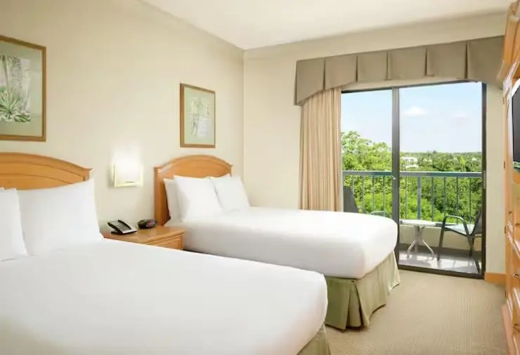 1 Bedroom Hearing Accessible Twin Suite with lake view