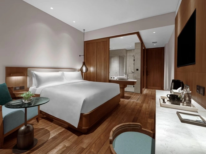 Premium Top Floor Double room with balcony
