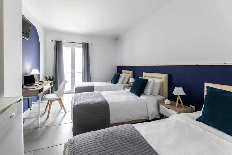 Superior Triple room