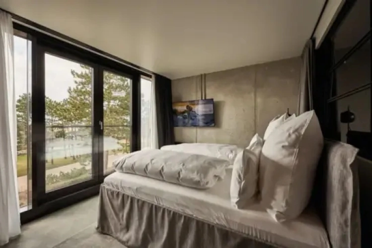Ocean Drive Dike View Double Suite