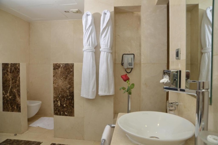 Farah Hotel Casablanca photo 8