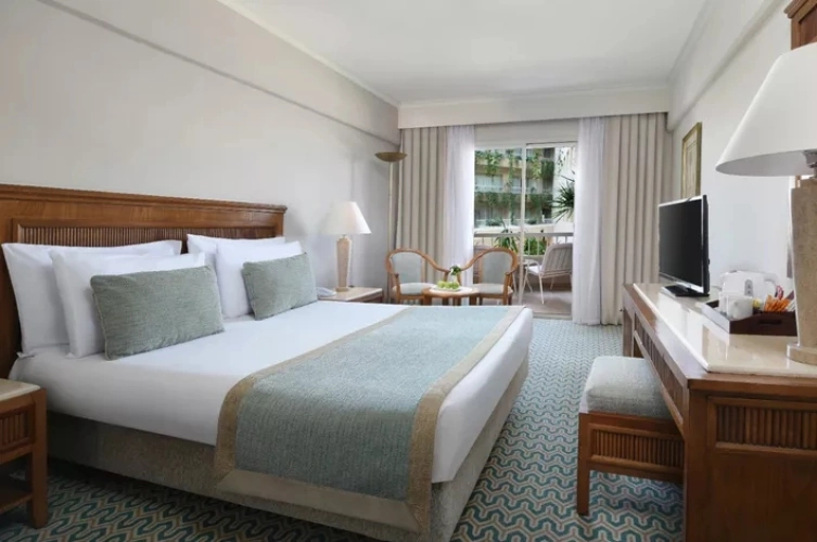 Standard with Lobby View Twin room