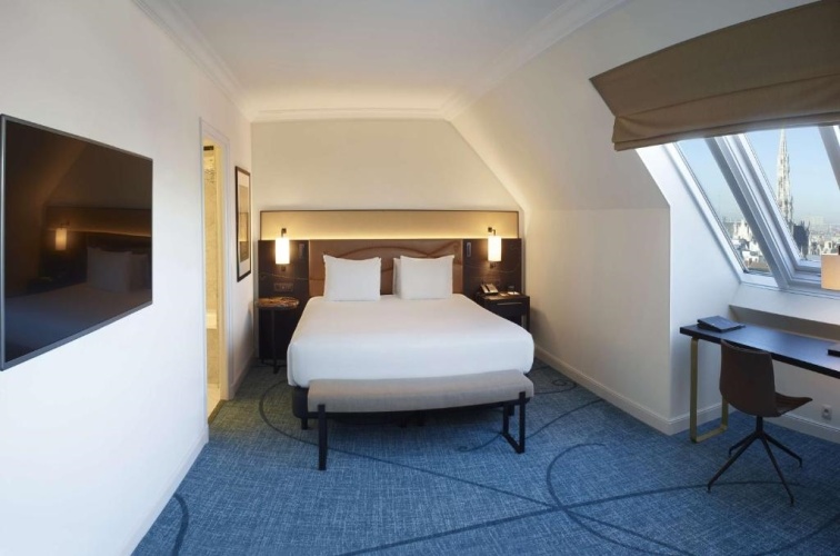 Lounge Access Double Junior Suite