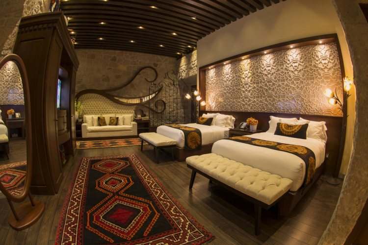 Master Twin Suite