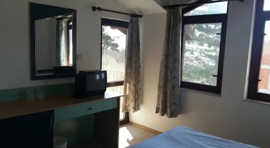 Nadia Guest House