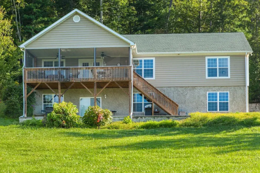 428 Eade Road Home