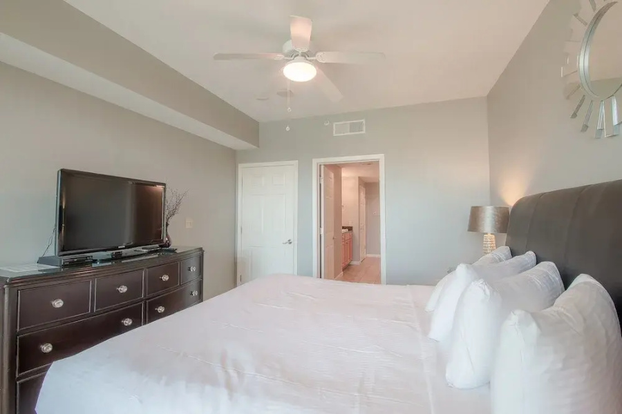 Legacy Towers-Legacy I 207