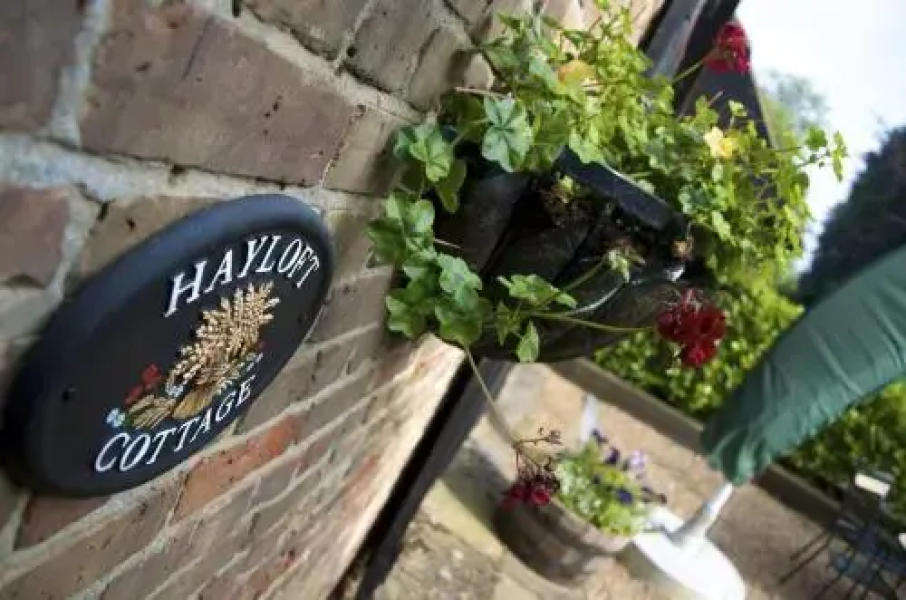 Frith Farm House Cottages