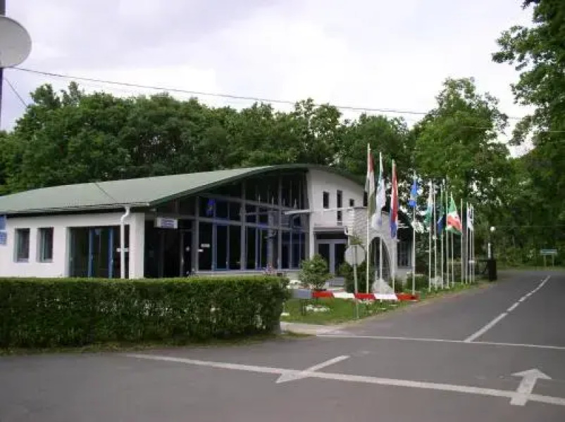 Dorcas Center & Camping