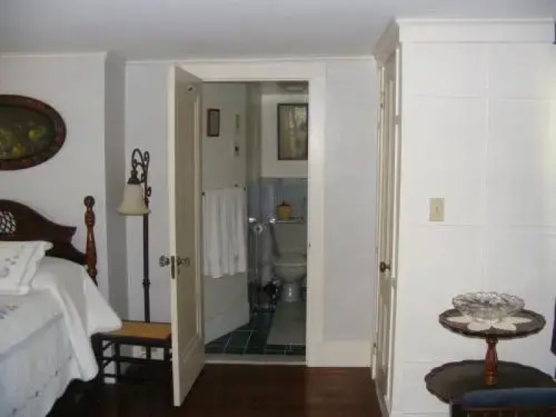 The Tartan Fox at the Meadmere