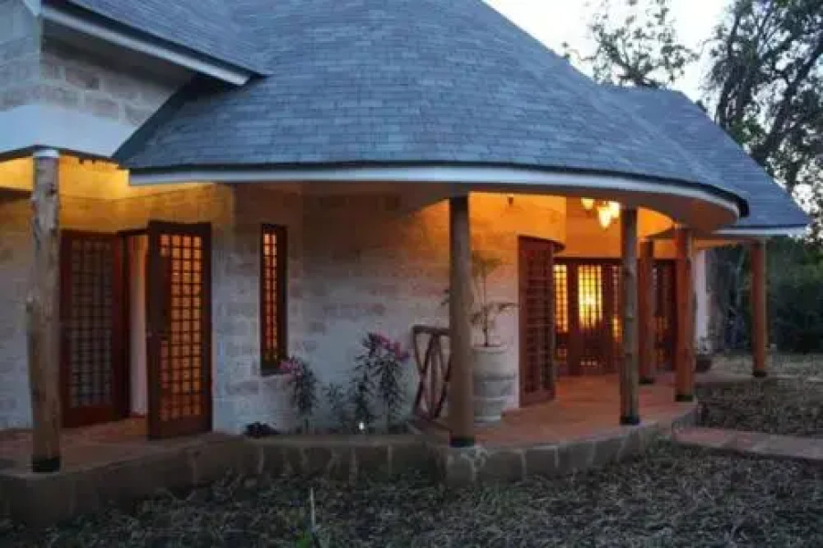 Kitu Kidogo Cottages