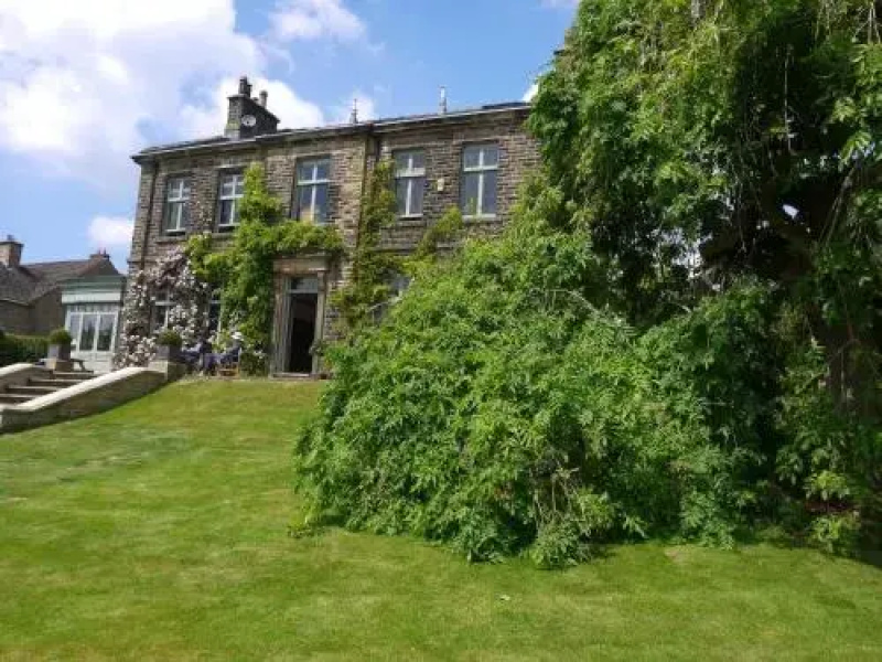 Sladen House