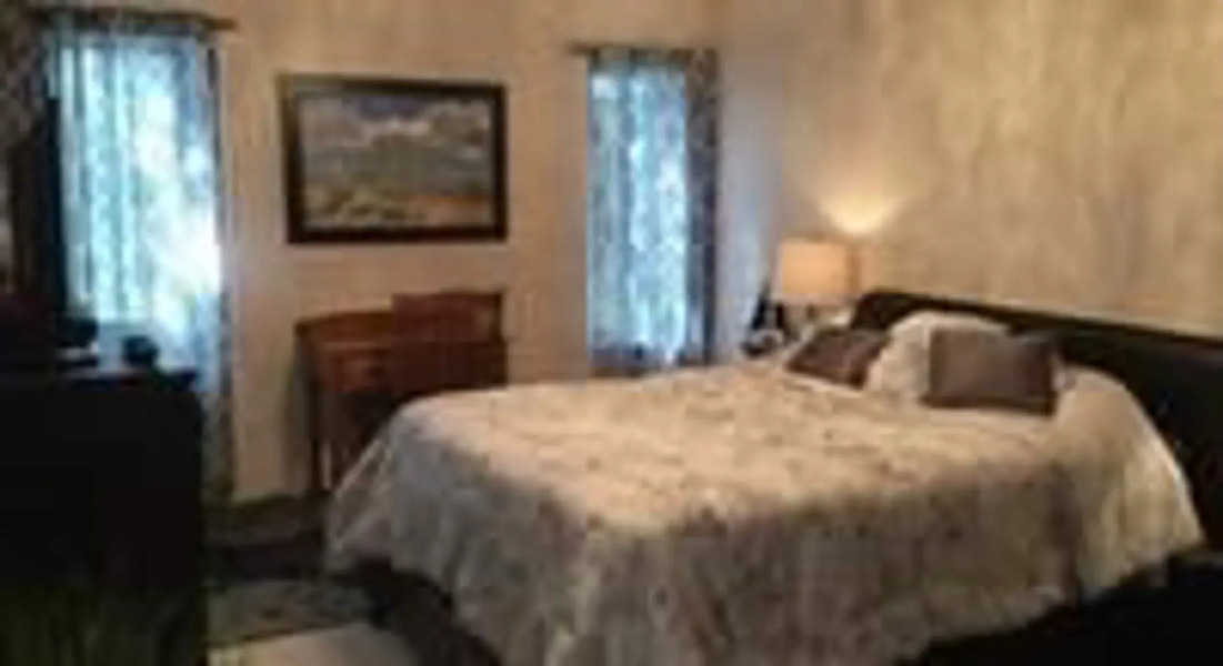 The Lakefront House