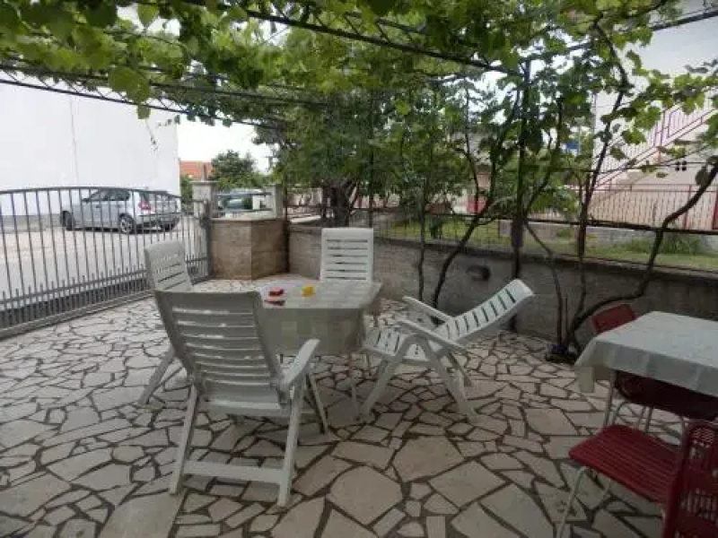 Apartments Jonjić