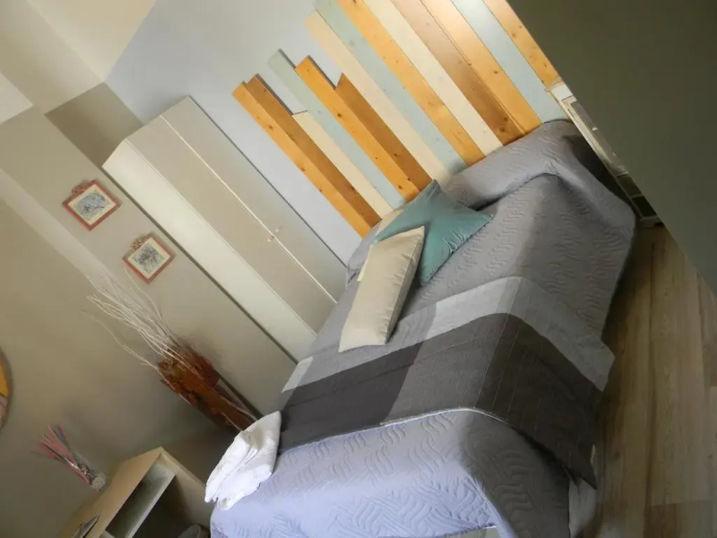 B&B Melanella