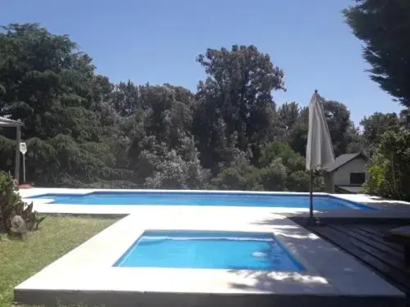 Cabanas La Casa De Campo