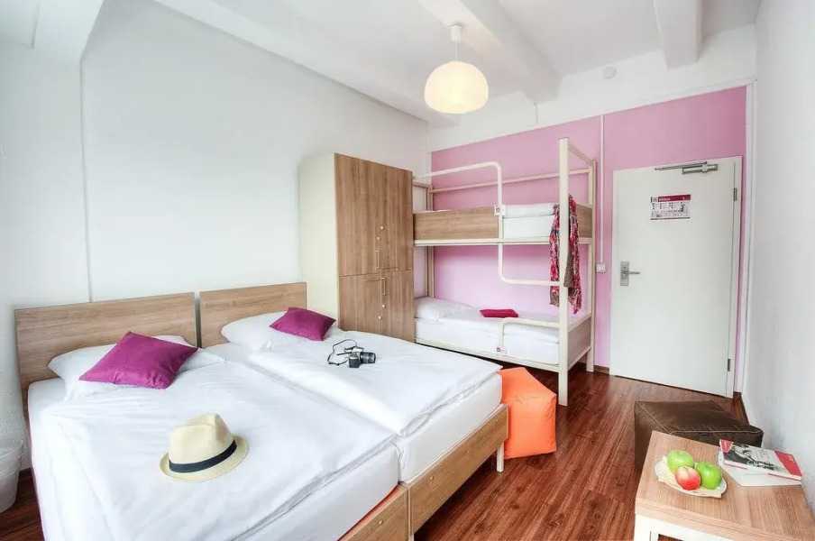 PangeaPeople Hostel & Hotel