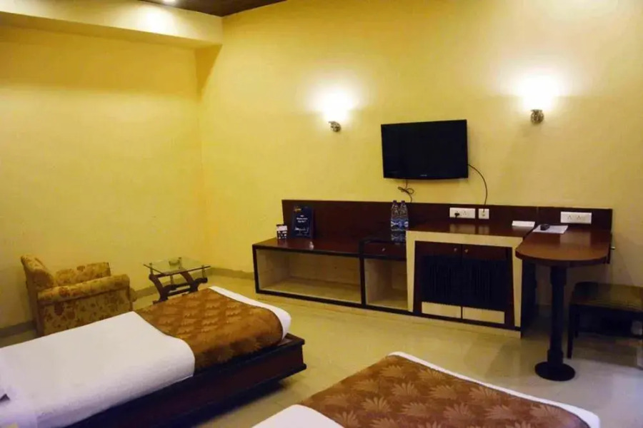 OYO Premium Vidya Nagar