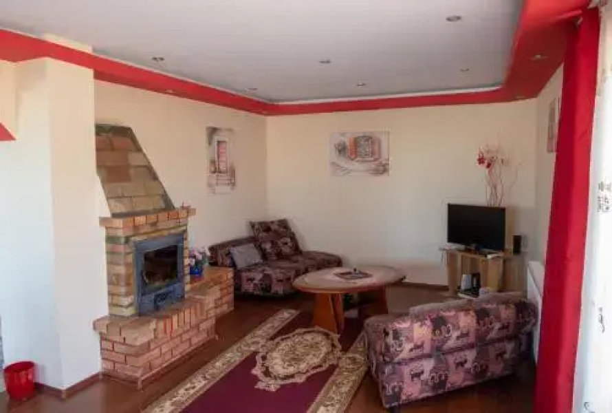 Casa Din Gradina Lui Ioan