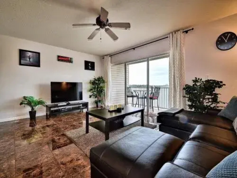 Captain's Cove 304