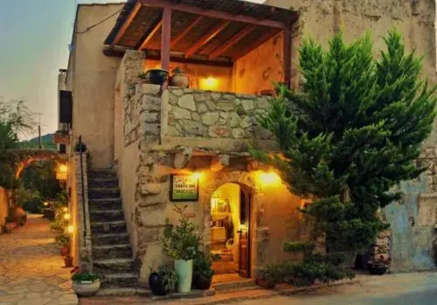 Porfyrousa Traditional Hotel