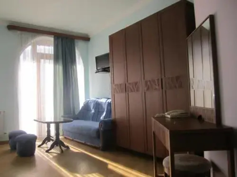 Syuniq Hotel