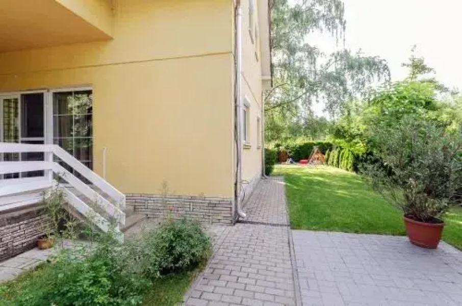 Kenese Gyöngye Apartmanház