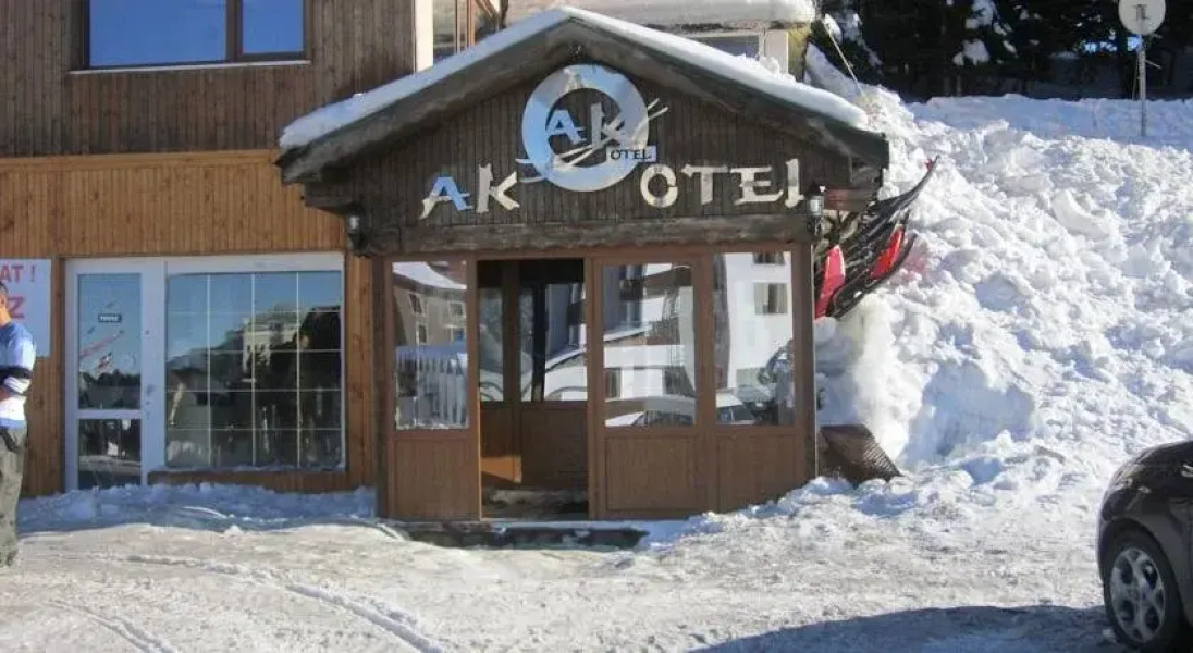 Ak Hotel