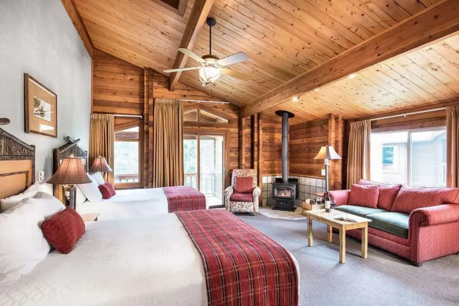 Kenai Princess Wilderness Lodge