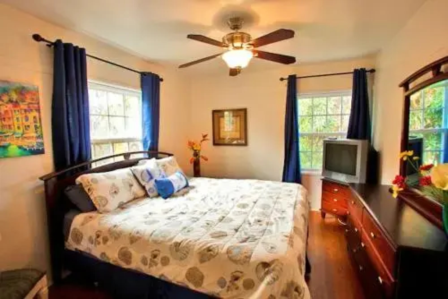Classic Pacific Beach Two Bedroom