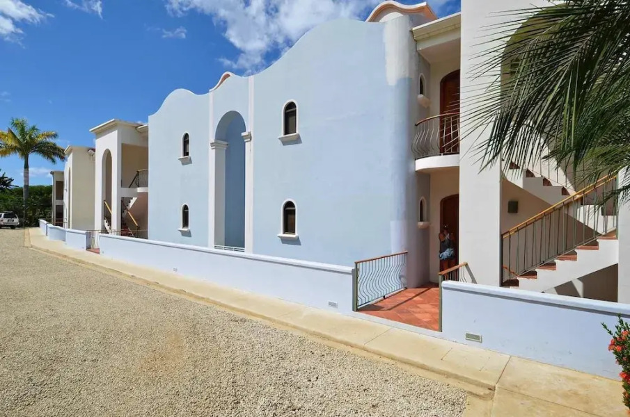 2BR Condo up in the hills of Tamarindo by RedAwning