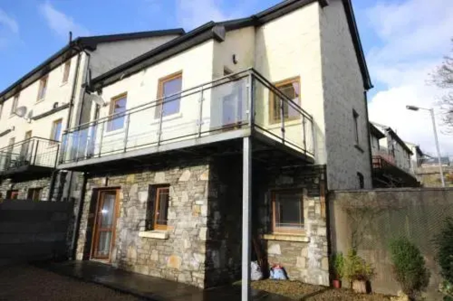 17 Canons Lane