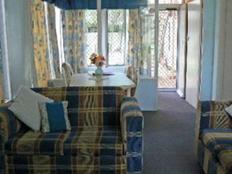Kingfisher Court