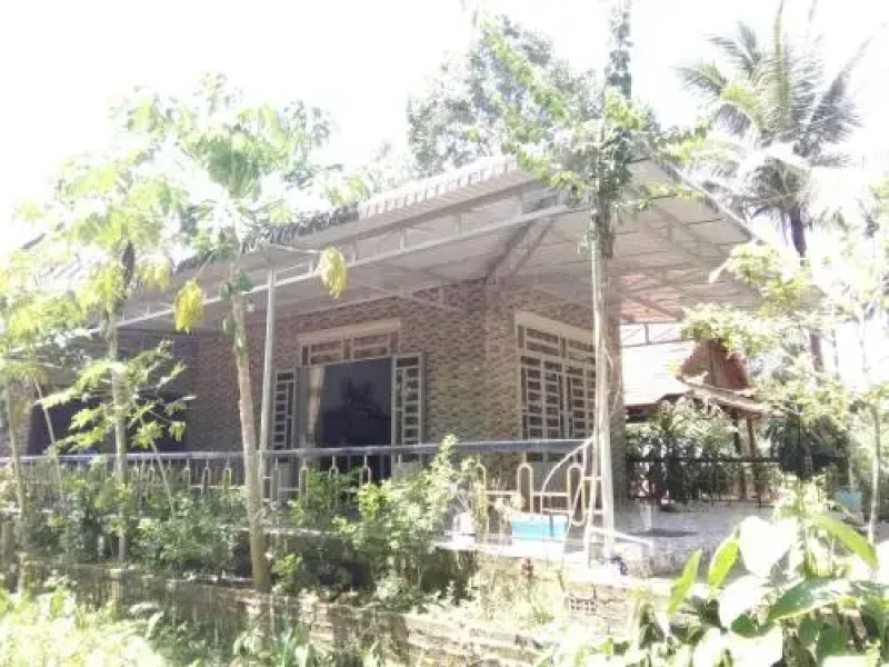 Forest Side eco lodge