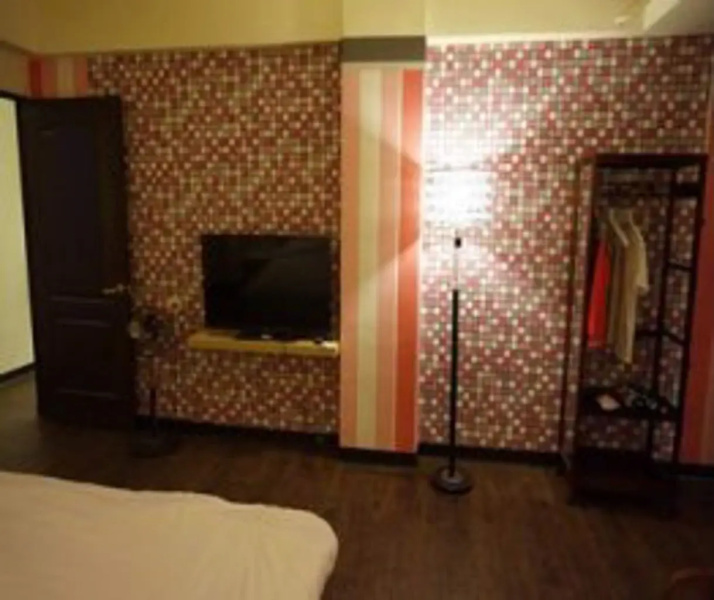 Famous Painting Town B&B