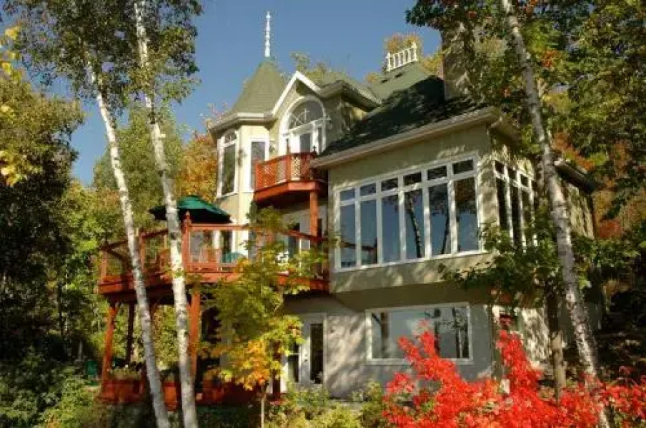 248 - Résidence romantique Victorienne - Les Immeubles Charlevoix