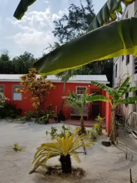 Canuck Cottages