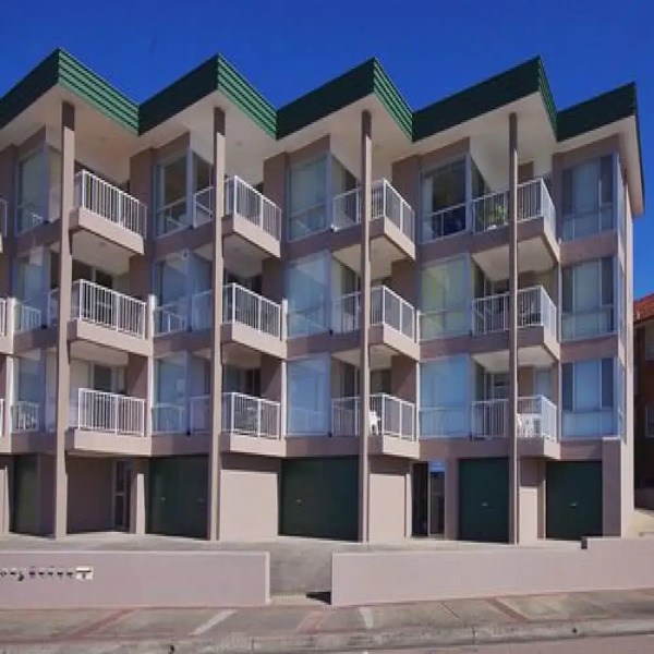 Dolphin Court - Unit 15